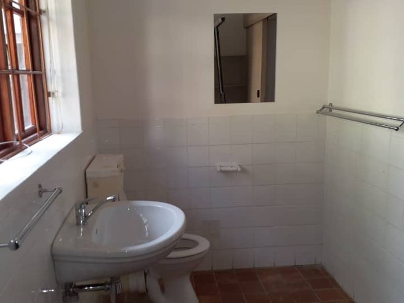 Garden Flat FOR RENT - 1 June 2026 - Photo 5
