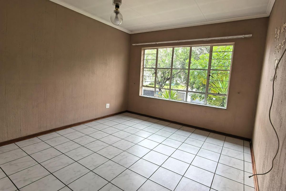 Charming and Practical Home in Verwoerdpark, Alberton - Photo 4