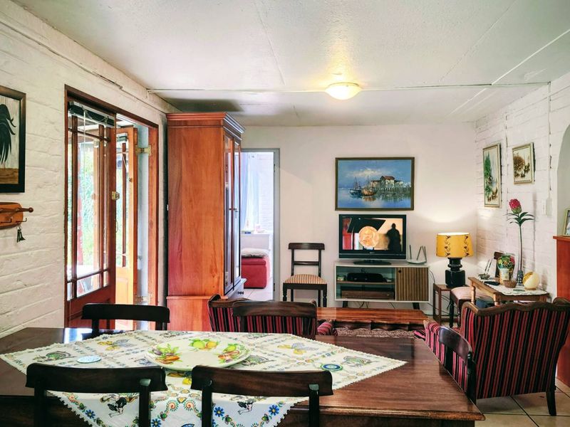 Spacious 3-Storey A-Frame Home with Multi-Unit Potential - Photo 6