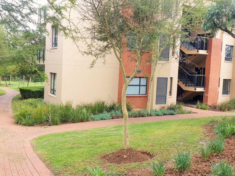 Peaceful, modern, and secure living All you can ask for with the price tag to match!!! - Photo 4