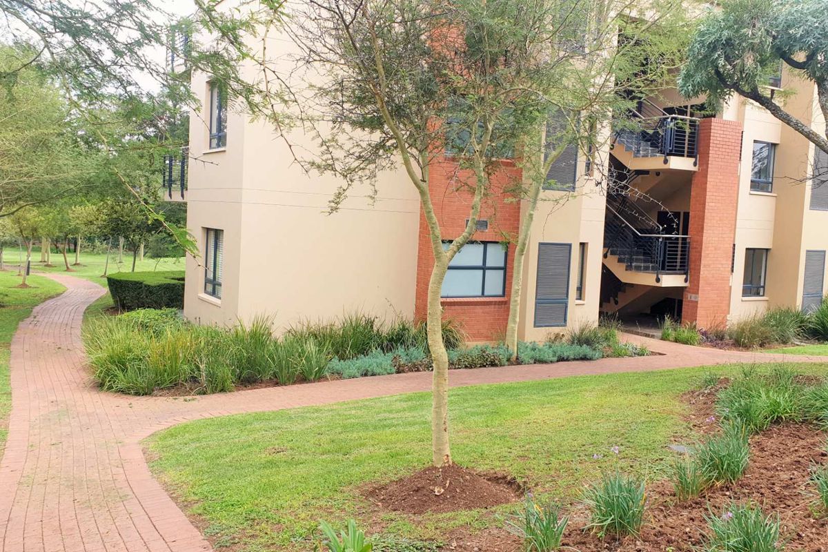 Peaceful, modern, and secure living All you can ask for with the price tag to match!!! - Photo 4