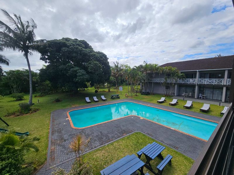 Unleash Your Coastal Business Dreams: A Prime Dual-Property Investment Opportunity in St Lucia, South Africa - Photo 9