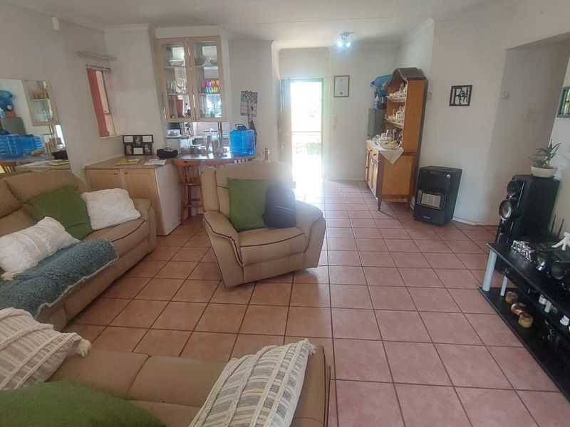 Experience Indoor-Outdoor Bliss in This Beautiful Home! - Photo 3