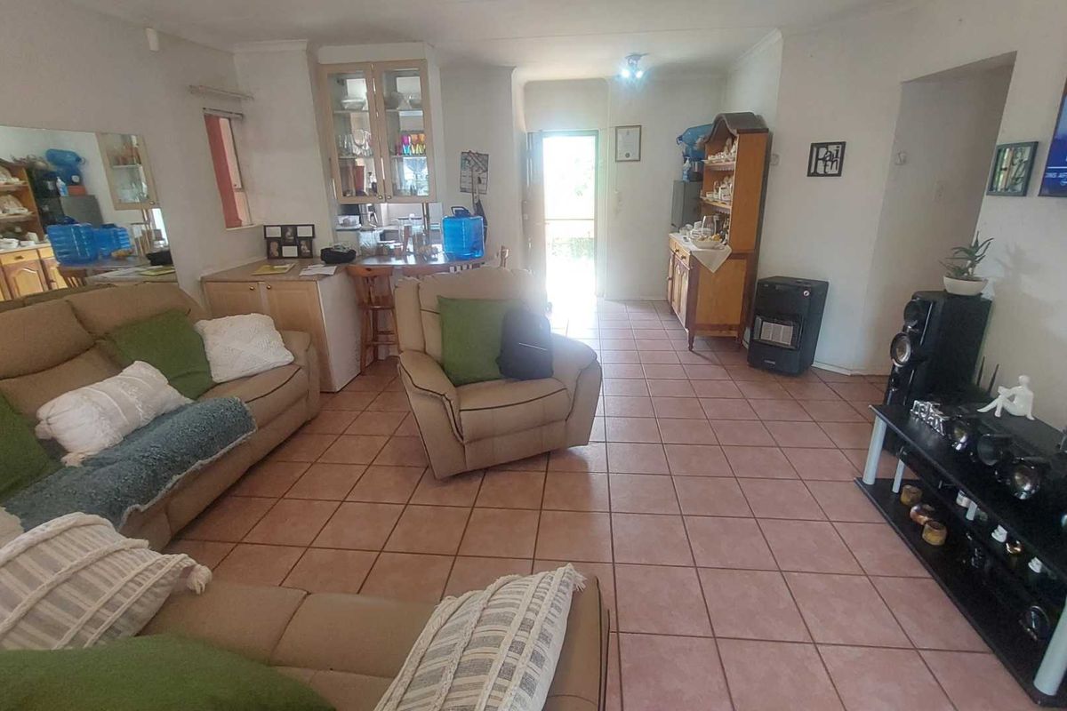 Experience Indoor-Outdoor Bliss in This Beautiful Home! - Photo 3