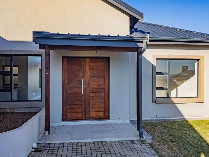 Brand new home ready for occupation - Photo 3
