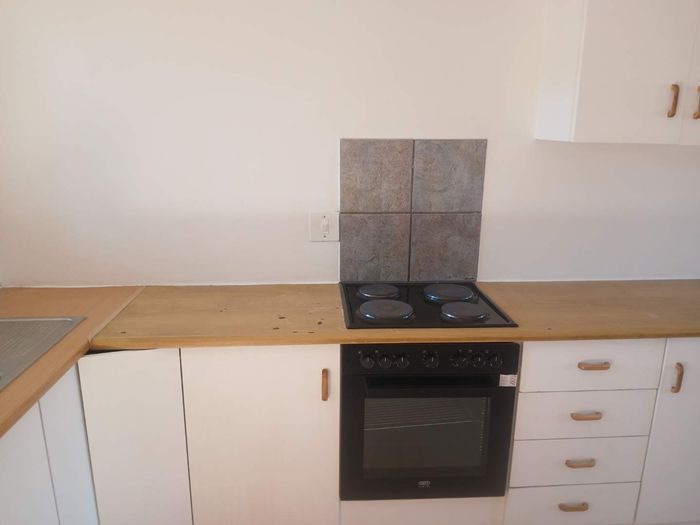 Property #2484407, Townhouse For Sale in Khomasdal