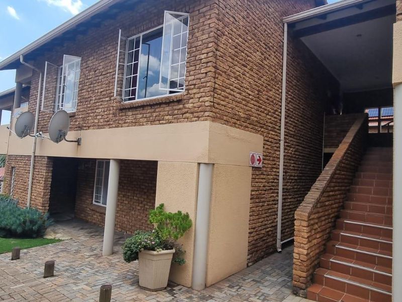 Location and lock and go, what a pleasure. - Photo 3