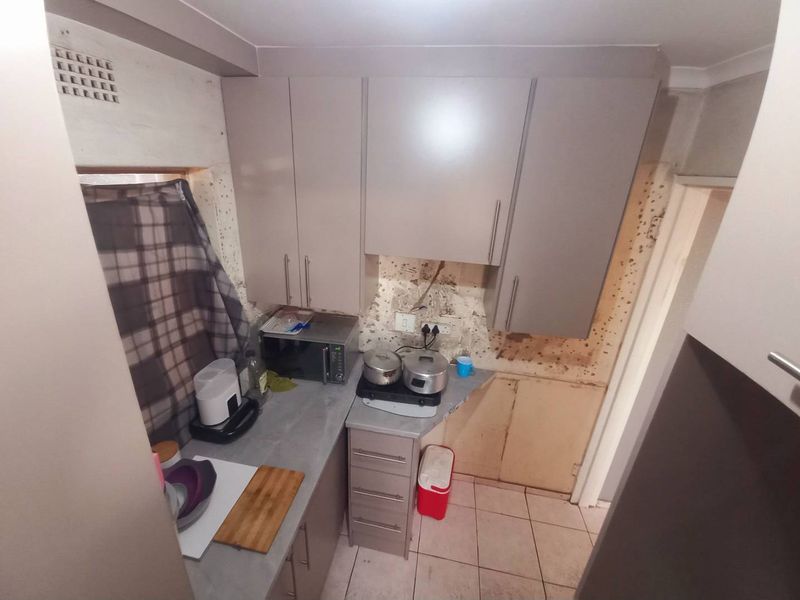 Three bedrooms house for sale in Atteridgeville - Photo 5