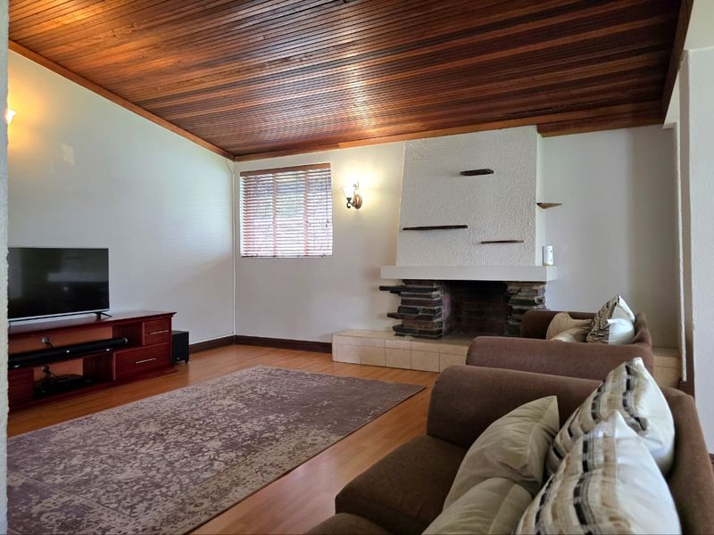 Spacious Family Home for sale in Randhart, Alberton - Photo 8