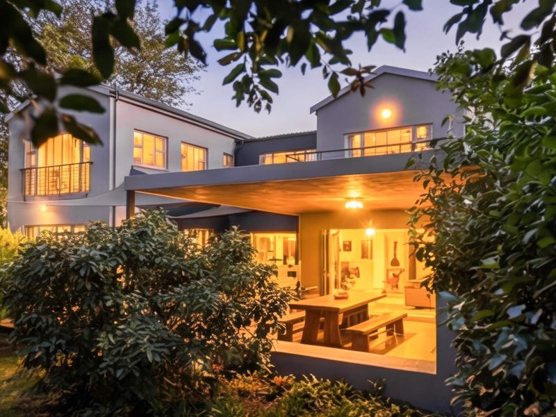 Exclusive property in the heart of Midlands Estate - Photo 2