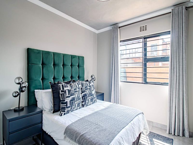 Modern 2 Bedroom 2 Bathroom Apartments in iQ Meerendal - Photo 10