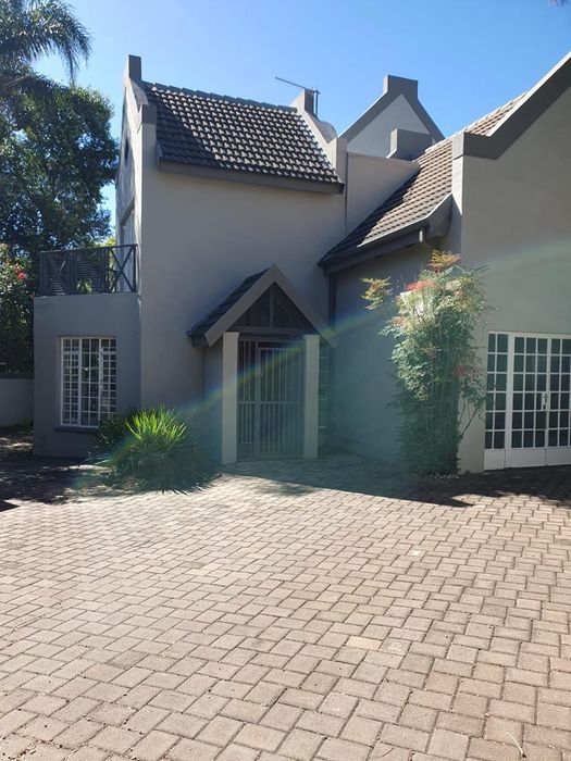 Property #2496567, Townhouse Rental Monthly in Waterkloof