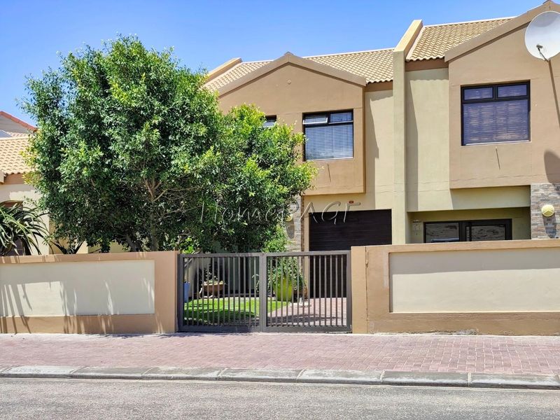 Dolphin Beach, Walvis Bay:  Very neat 3 Bedr Townhouse is for Sale - Photo 2