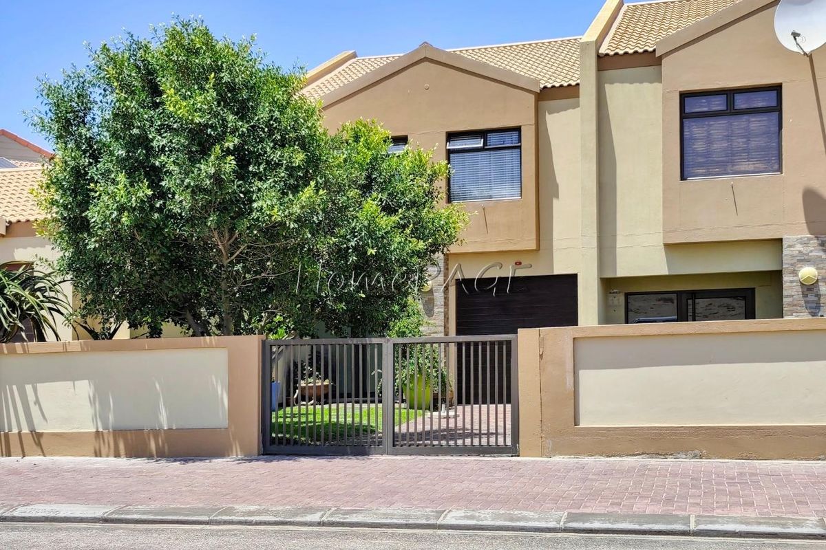 Dolphin Beach, Walvis Bay:  Very neat 3 Bedr Townhouse is for Sale - Photo 2
