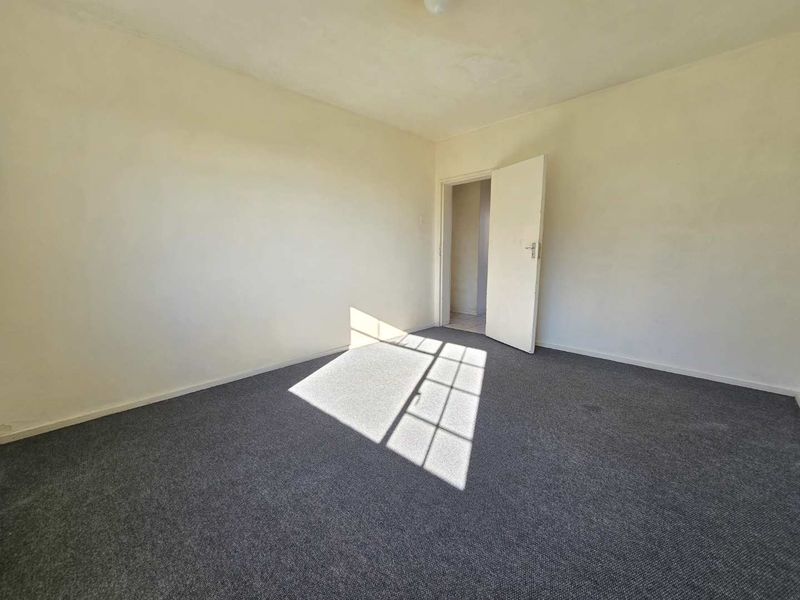 Lock-Up and Go Convenience - Photo 2