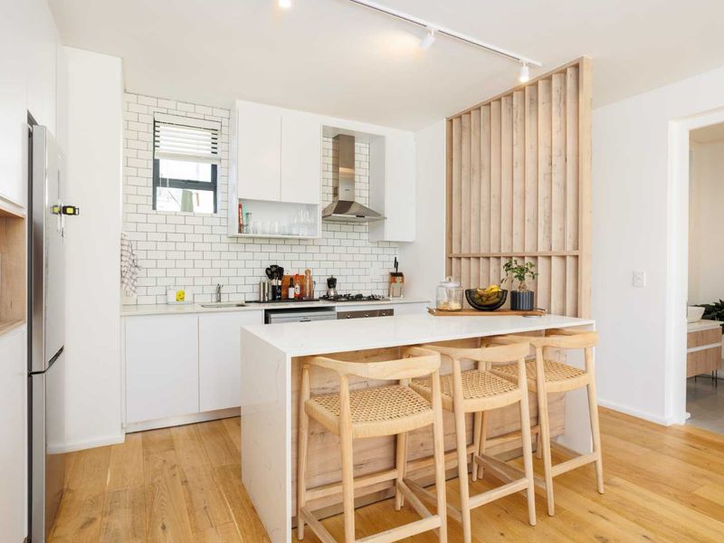 Furnished North-Facing Luxurious Polo Village Apartment on Val de Vie Estate - Photo 3