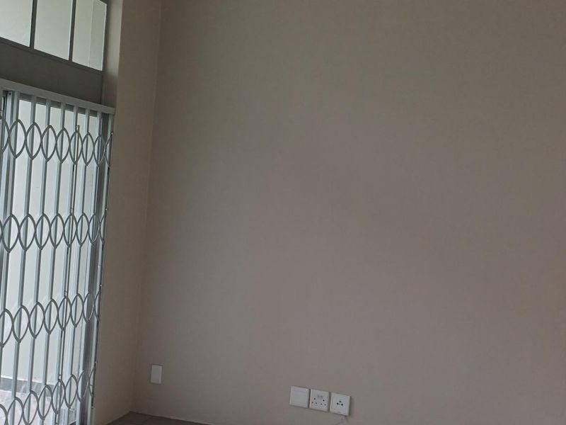 1 BED UNFURNISHED HOUGHTON ESTATE - Photo 10