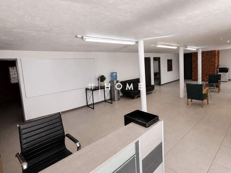 Commercial Property in Southern Industrial Area - Photo 9