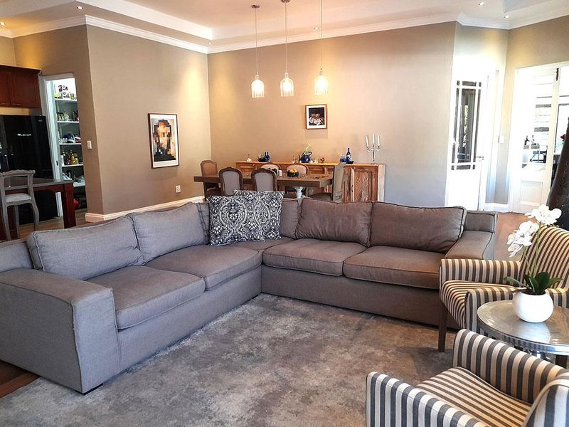 Guesthouse Property For Sale in Eros - Photo 3