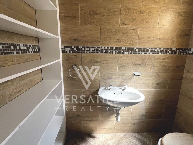 5 Bedroom House for sale in Rehoboth. - Photo 10