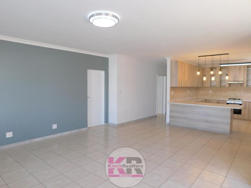 Henties Bay: Newly Renovated 3 Bedroom home For Sale - Photo 2