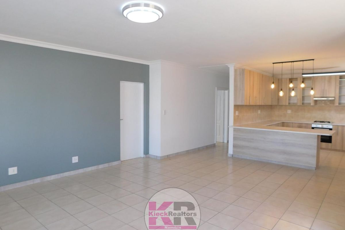 Henties Bay: Newly Renovated 3 Bedroom home For Sale - Photo 2