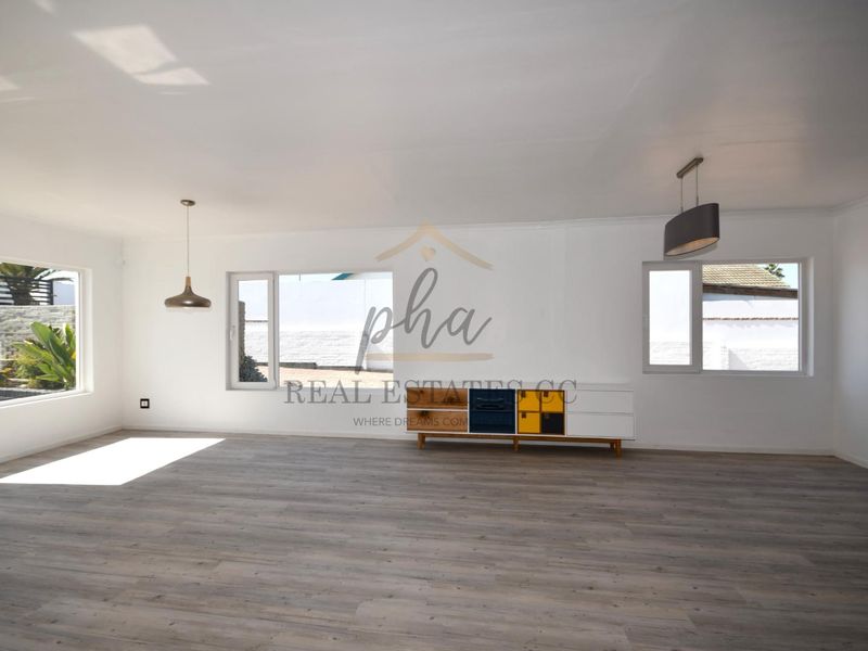 Immaculate Home with Bonus Bangalow - Photo 6