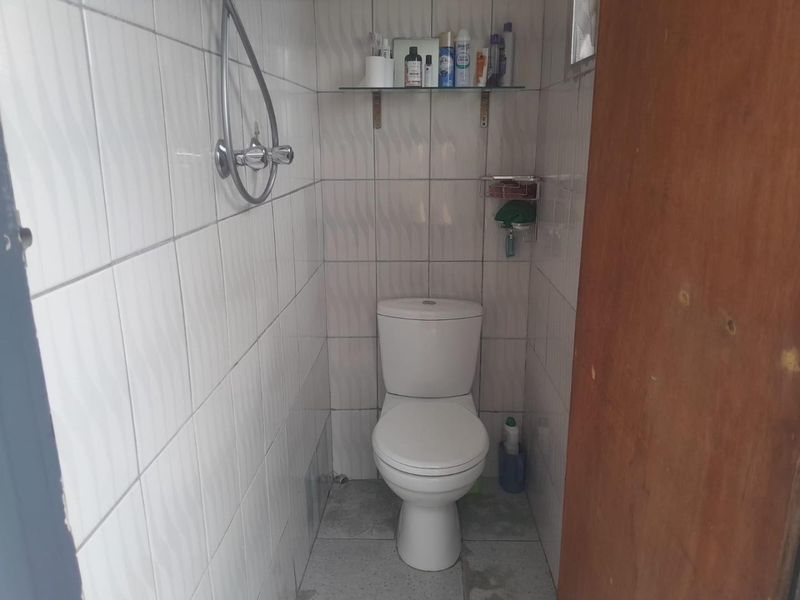 5 Bedroom House for sale in Bayview - Photo 8