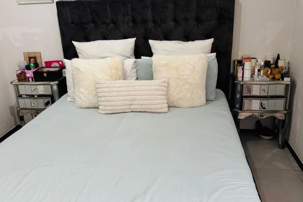 *Modern 3-Bedroom Apartment in Broadacres - Photo 2