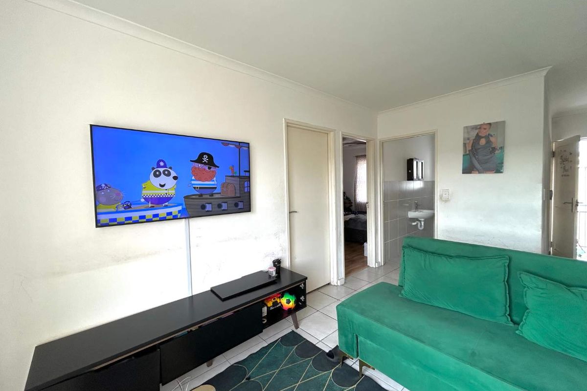Top-Floor Investment Opportunity in Popular Dune Crest Complex - Photo 5