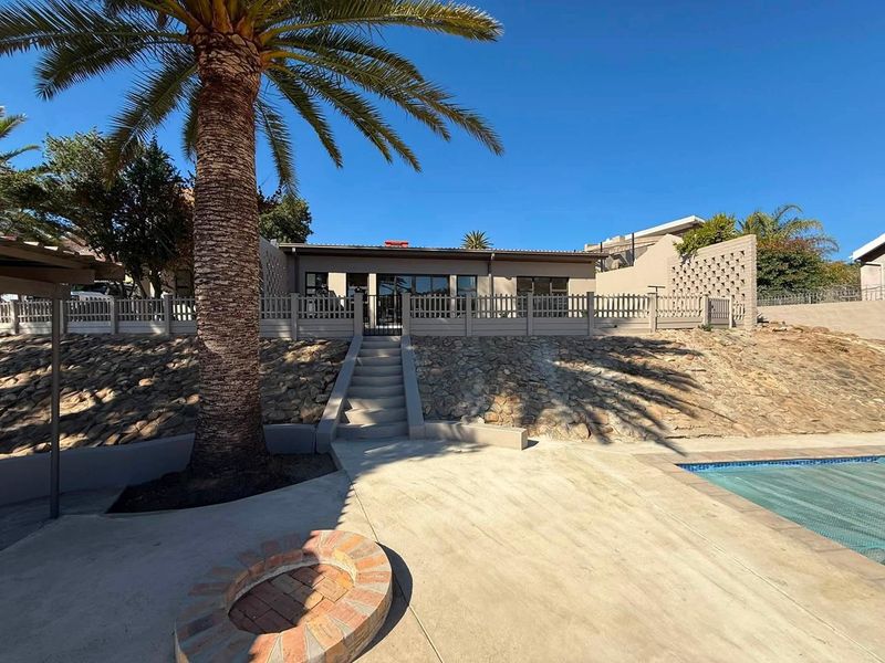 Klein Windhoek- For Sale- N$5 995 000 - Photo 10