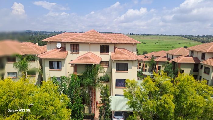 Property #2370865, Apartment Sold in Sunninghill