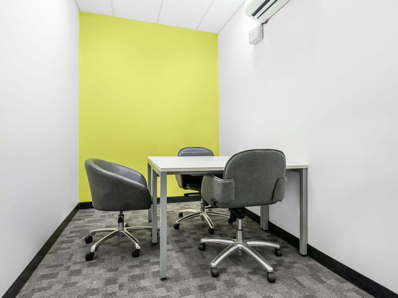 Private office space tailored to your business’ unique needs in Regus Westville - Westway Office Park. - Photo 7