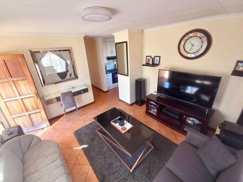 Three bedrooms house for sale - Photo 6