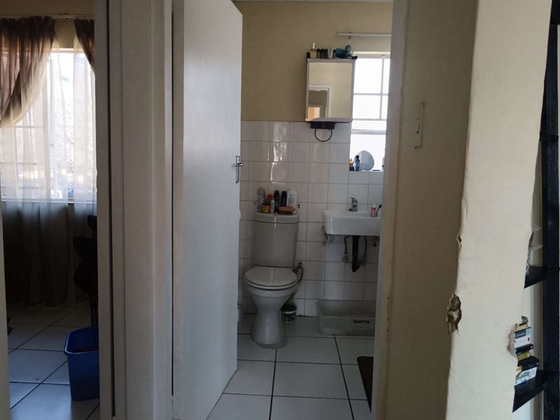 1st floor flat - Photo 9