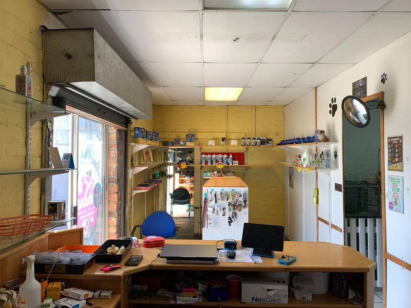 Versatile Kuilsriver Unit: Reception, Work, or Storage - Photo 2