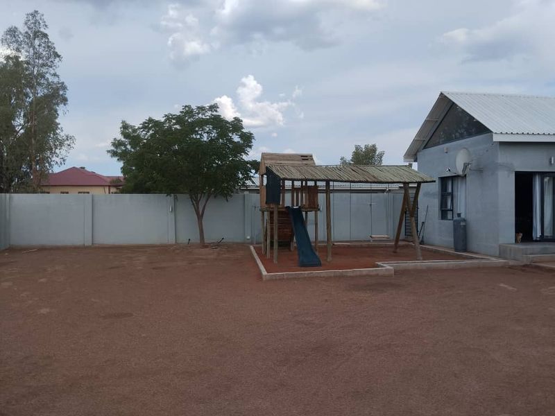 MODERN, BEAUTIFUL AND WELL-MAINTAINED HOUSE FOR SALE IN MARIENTAL - Photo 7