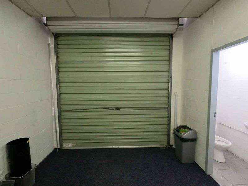 192 SMQ | WAREHOUSE_STORAGE AND OFFICES FOR SALE - Photo 7