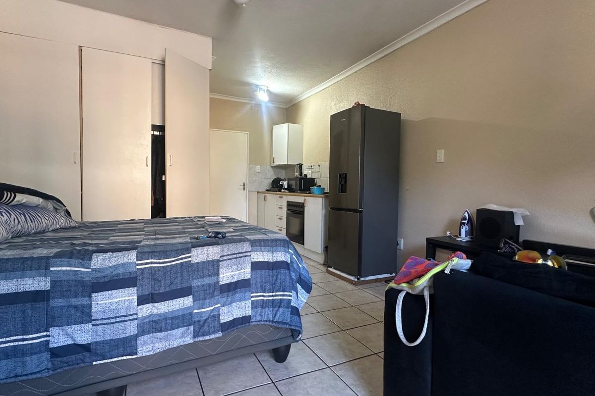 Sole mandate. Modern Bachelor Unit! - Photo 5