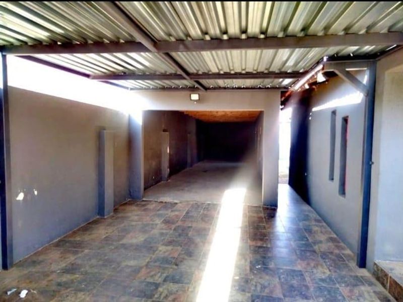 3 Bedroom House for Sale in Alveda Johannesburg South - Photo 5