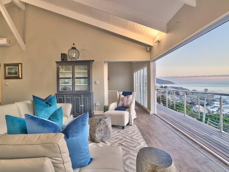 Designer Beach Bungalow - Photo 2