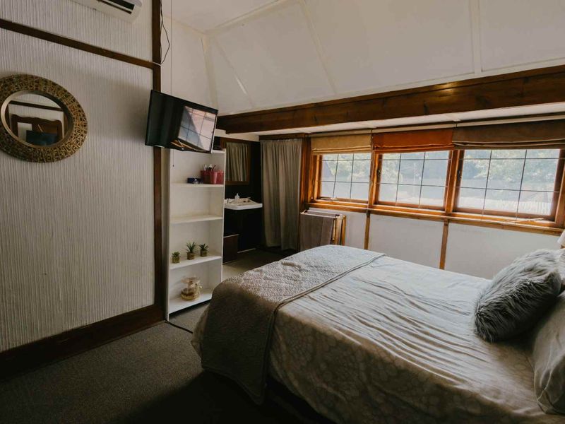 Secure Furnished Student Living in the Heart of Arcadia - Photo 9