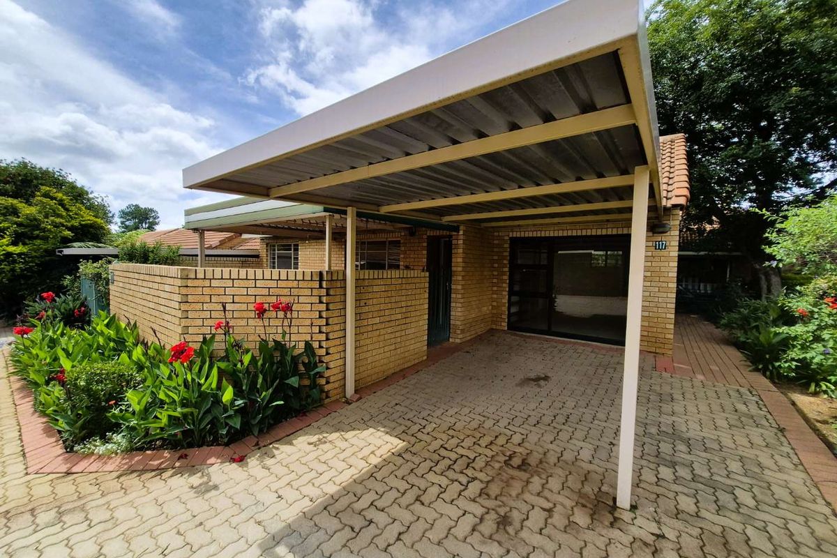 FOR SALE – Selrose Park Retirement Village - 1 Bedroom / 2 Living Retirement unit Equestria Pretoria - Photo 3