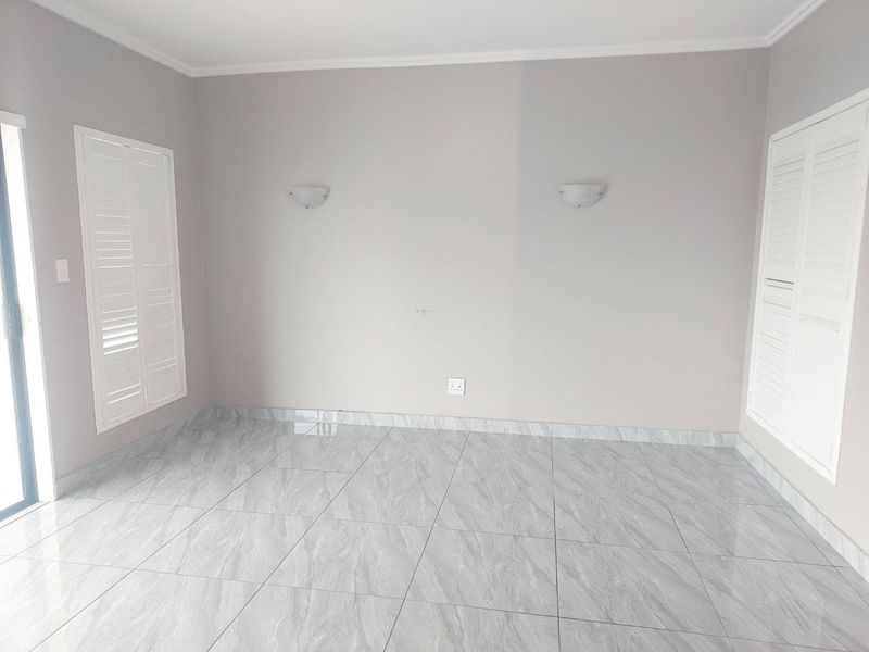 Modern Apartment For Rental in palm Lakes Estate - Photo 10