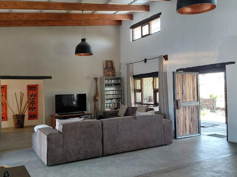 Space And Style in a Sophisticated Package - Photo 7