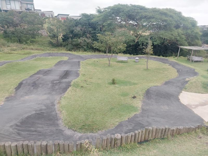 Beautiful Home For Rental in Palm Lakes Estate - Photo 3