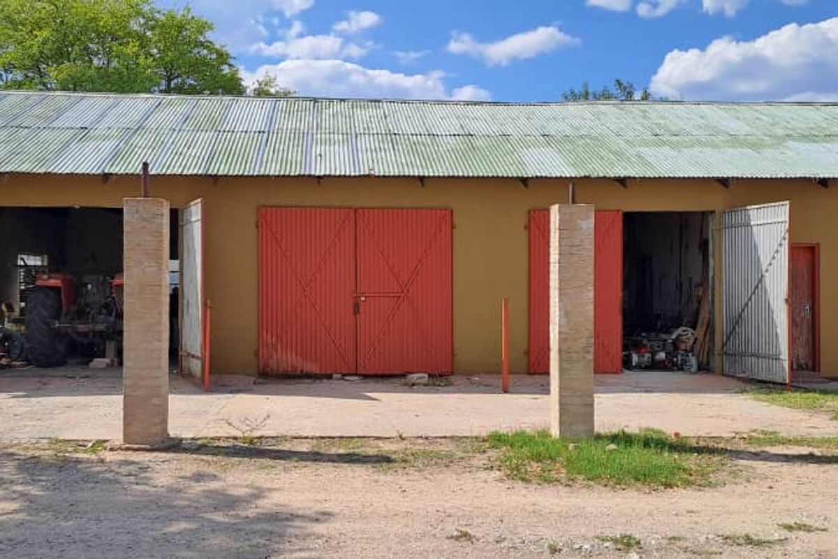 FOR SALE- GAME FARM AND LODGING ON THE ETOSHA SIDE, TSUMEB, NAMIBIA - Photo 2