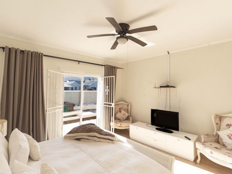Salt Air, Warm Fires & Room to Grow - Photo 3