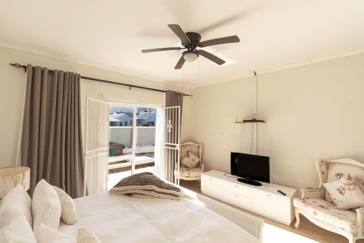 Salt Air, Warm Fires & Room to Grow - Photo 3