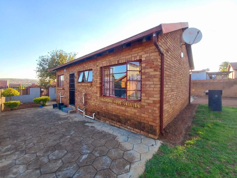 Three bedrooms house for sale in Lotus Gardens - Photo 4